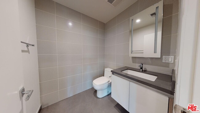 Photo - 938 Orange Grove Ave Unit 101