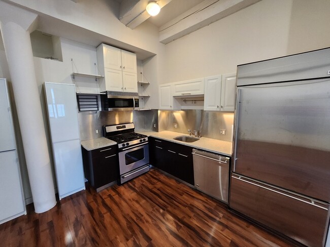 Photo - 88 Kingston St Apartments Unit 5C