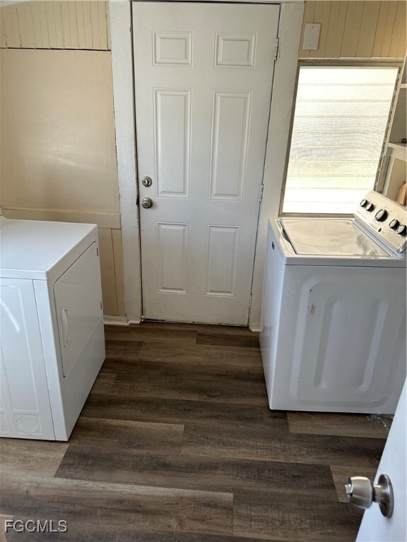 Photo - 2072 Maple Ave