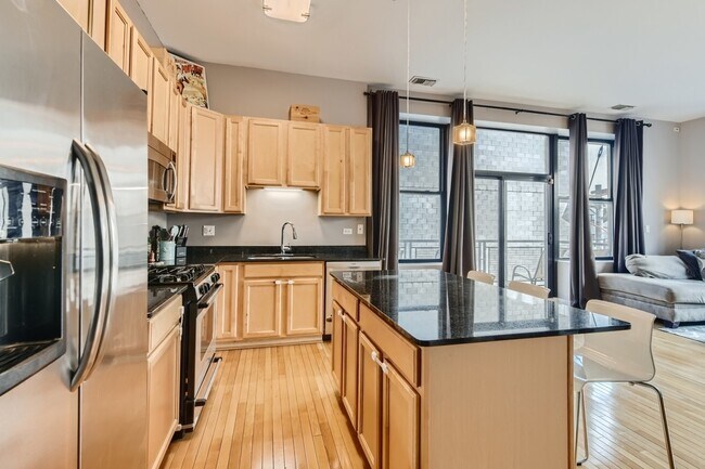 Photo - 1 S Leavitt St Unit 307