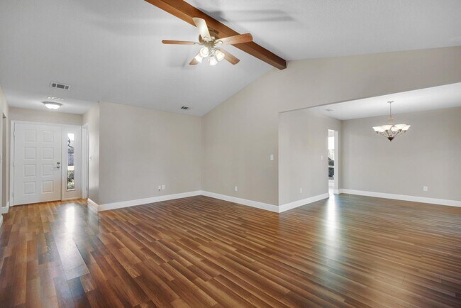 Photo - 266 Honeysuckle Way