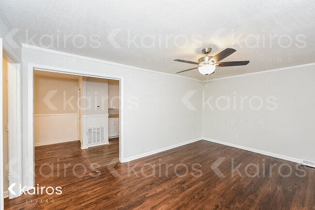 Photo - 400 George St