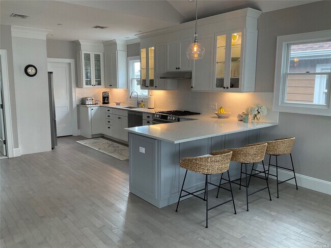 Photo - 33 Pennsylvania Ave