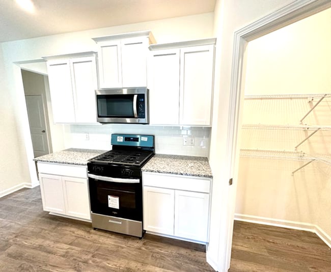 Photo - 4 Bedroom / 2 Bath Home Kingsport, TN