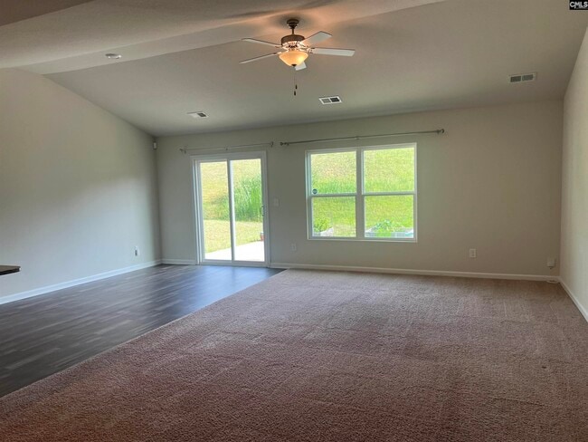 Photo - 127 Sundew Rd