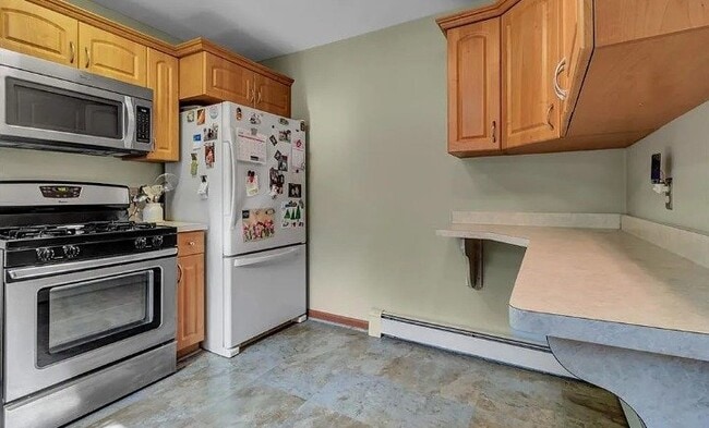 Photo - 470 Campus Dr