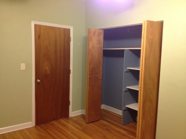 J & K Seafood Shack - Exterior - 1952 W George St Unidad 2