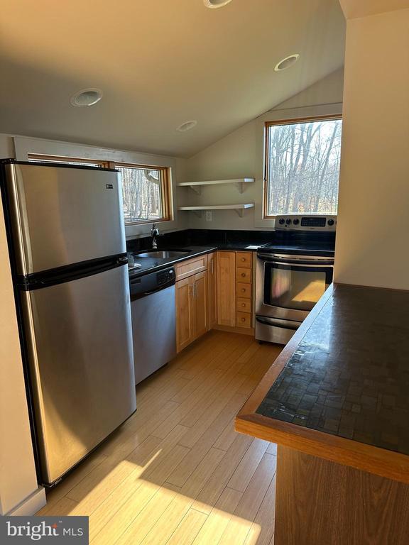 Photo - 5995 Lower York Rd