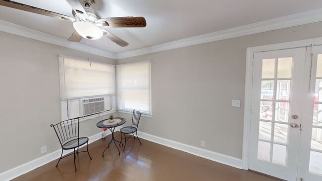 Photo - 2 acres in Millbrook w/ large screened in ...