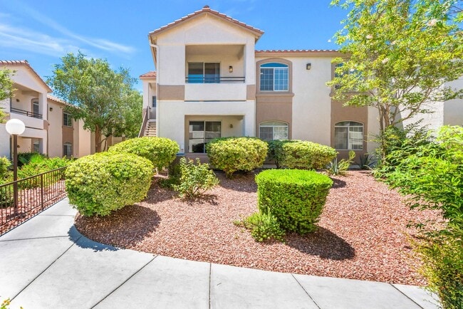 Building Photo - Modern Gated Condo with Stylish Upgrades & Resort-Style Amenities!