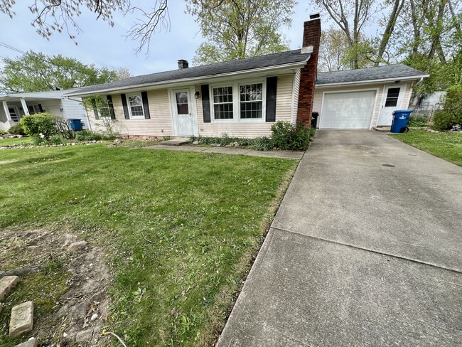 Photo - 1201 Hollyview Dr