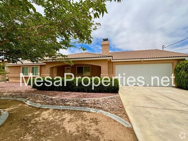 Building Photo - 16814 Cactus St Rental