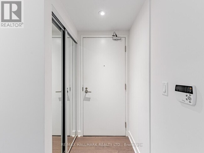 Photo - 58 Orchard View Blvd Unit 1702