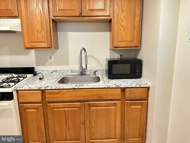 Building Photo - 3626 12th St NE