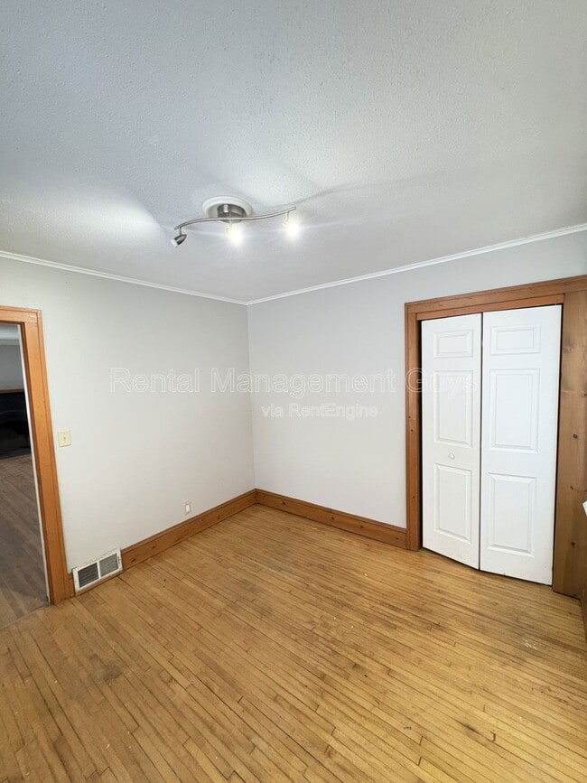 Photo - 3546 N Vincent Ave