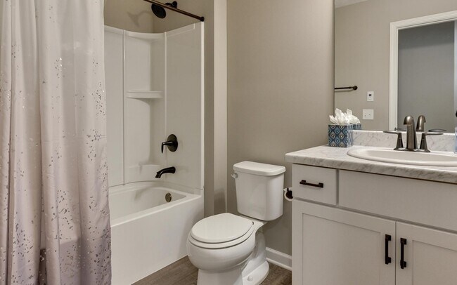 Photo - 2245 Aaron Wy