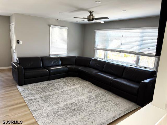 Photo - 9401 Winchester Ave