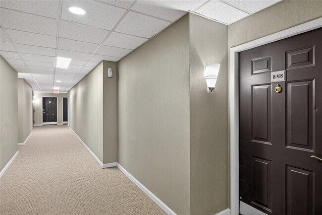 Photo - 1074 Peachtree Walk NE Unit B505