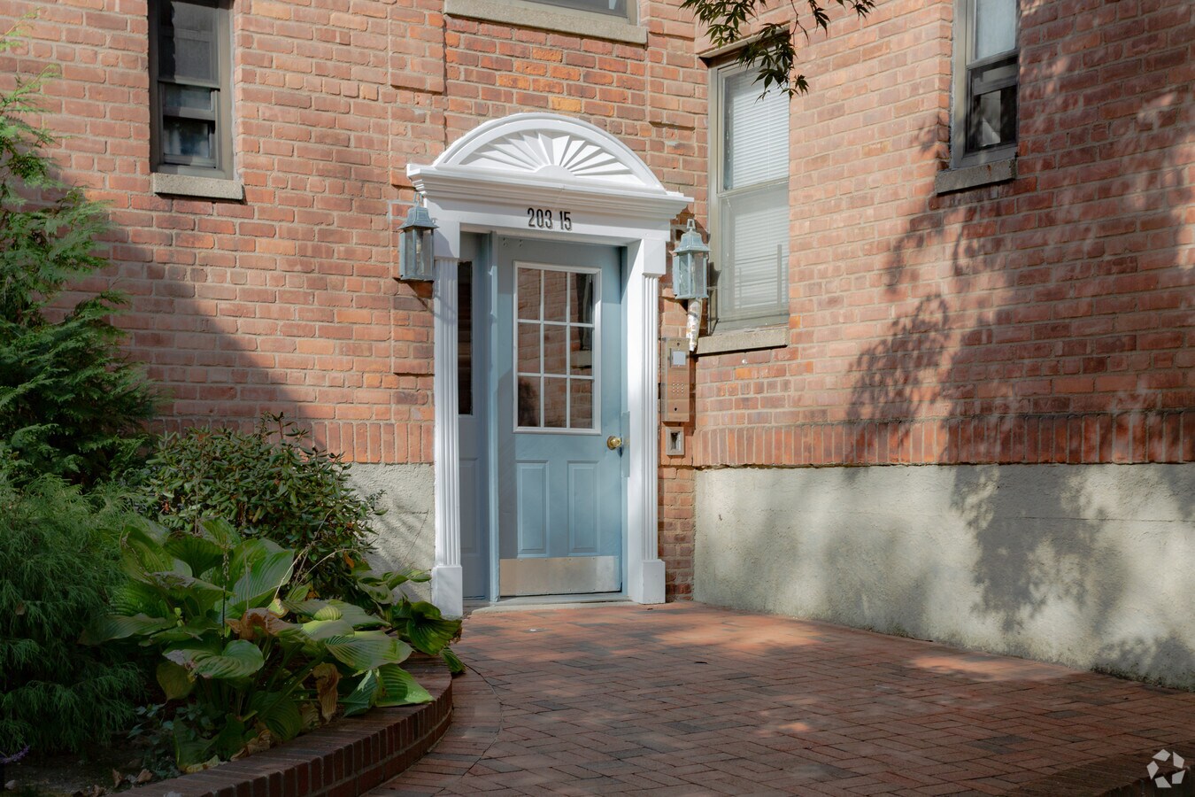 Photo - 203-15 42nd Avenue