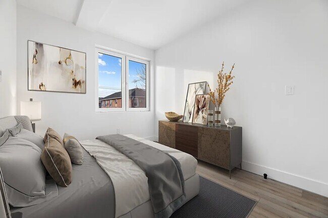 Photo - 2454 E 15th St Unit 1A