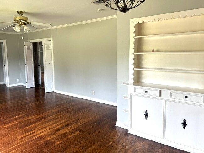 Photo - 1307 Aldridge-House-Commerce-"October Move...