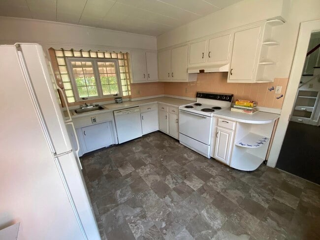 123 Main St Unit B