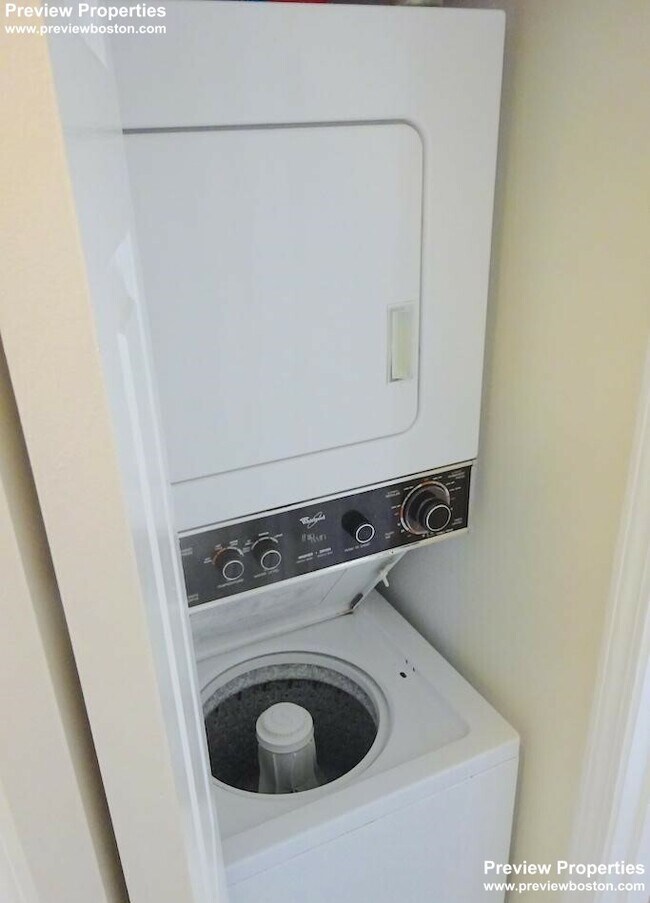 Photo - 110 Strathmore Rd Unit 401