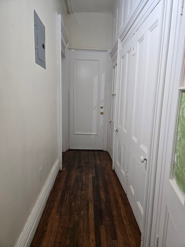 650 Monroe St Unit 1