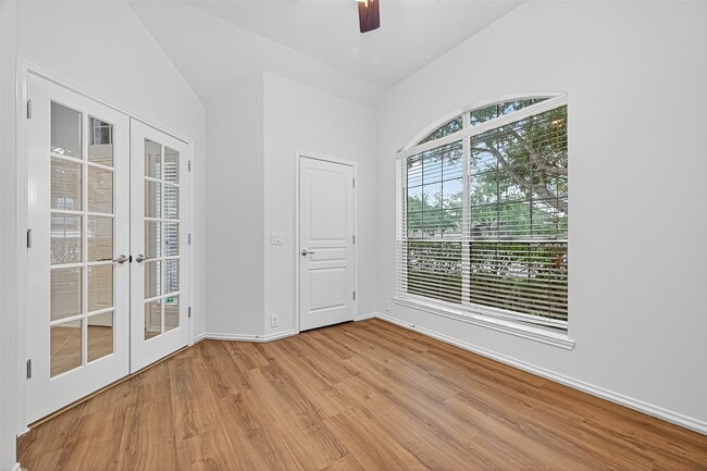 Photo - 5518 Elderberry Arbor