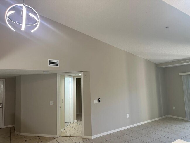 Photo - 4171 N Haverhill Rd Unidad 1003