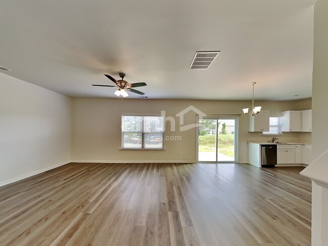 Photo - 392 Bandelier Cir