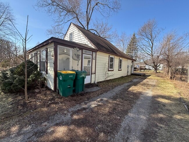 Photo - 633 Bagley Ave