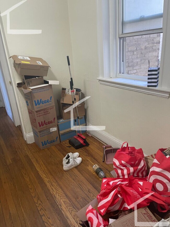 Photo - 1175 Boylston St