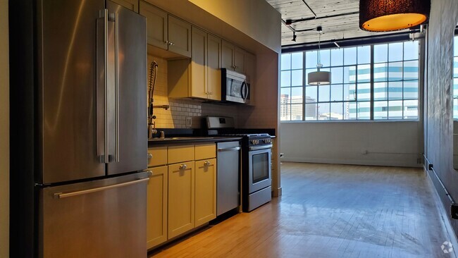 Building Photo - Amazing DTLA Loft Available Now! Unit 407