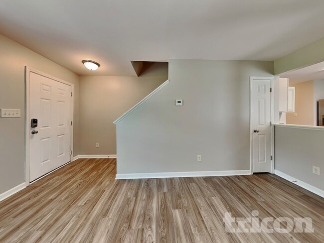 Photo - 175 Crown Side Dr
