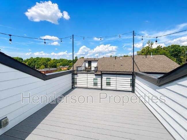 Photo - 3008 Oak Landing Dr