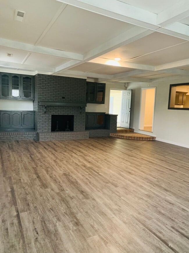 Photo - 106 Ward Ave SW Unidad 1