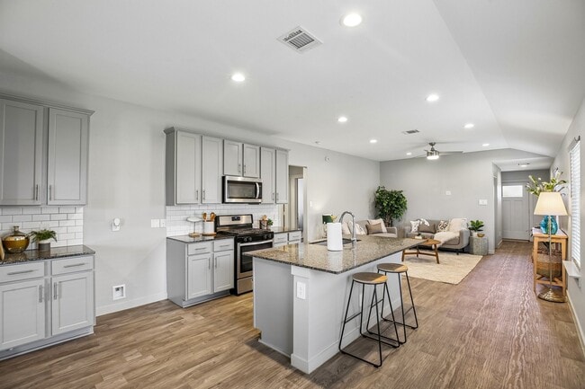 1514 Truckee River Dr