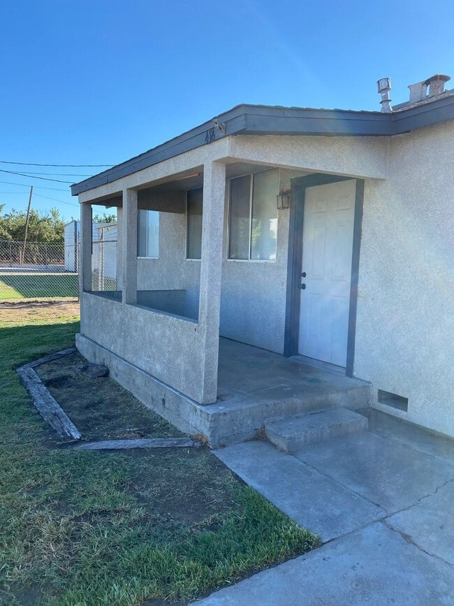 Building Photo - Turlock!