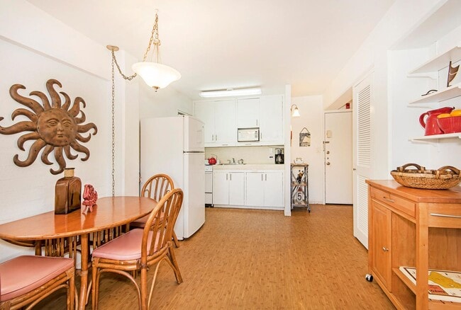 Photo - Diamond Head Ambassador #201