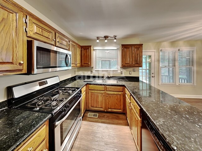 Photo - 5205 Starwind Pt