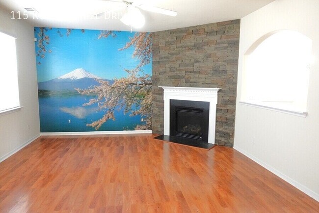 Photo - 115 Roberts Hill Dr