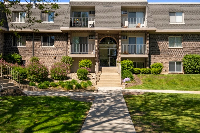 Building Photo - 838 Mcintosh Ct Unit 205