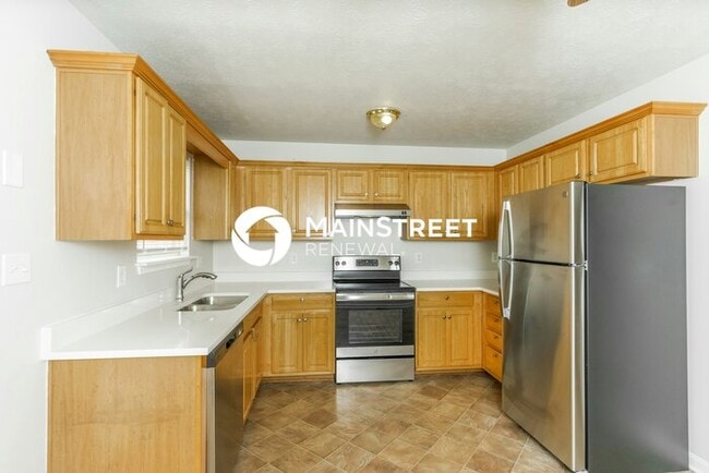 Photo - 3 Bedroom Pet-Friendly Home in Shepherdsville, KY with Main Street Renewal