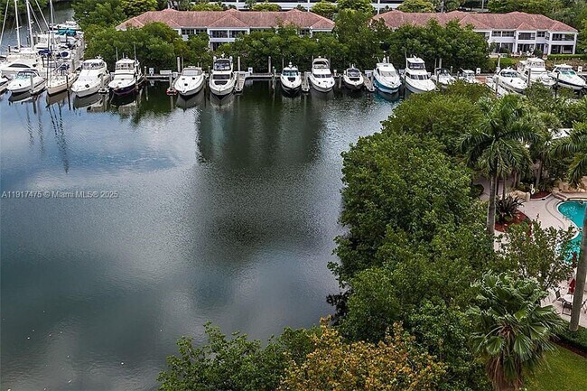 Photo - 3400 NE 192 St Unidad 1010