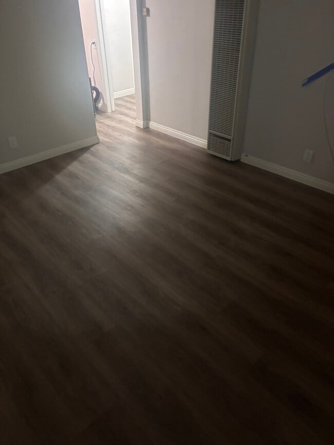 Photo - 3059 E 5th St Unidad Susana Mejia