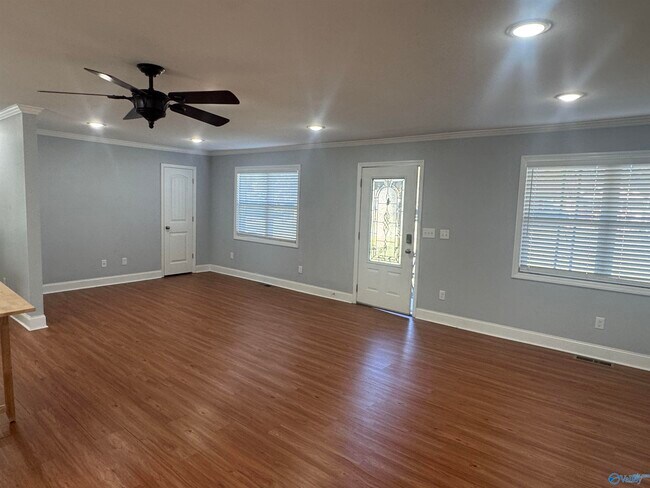 Photo - 186 Jones Cir