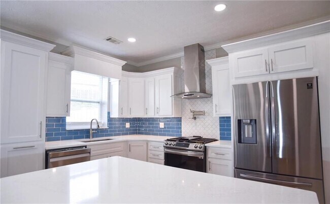 Photo - 6616 Splashwater Dr