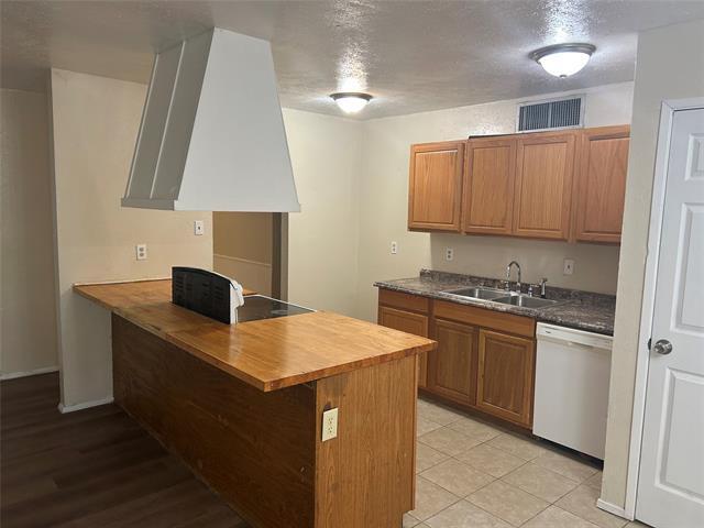 Photo - 1605 Pilot Way