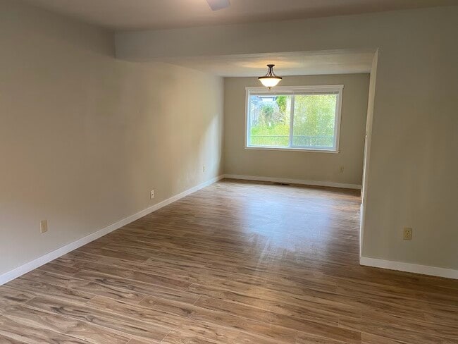 Photo - 7233 Stanford Ct NW